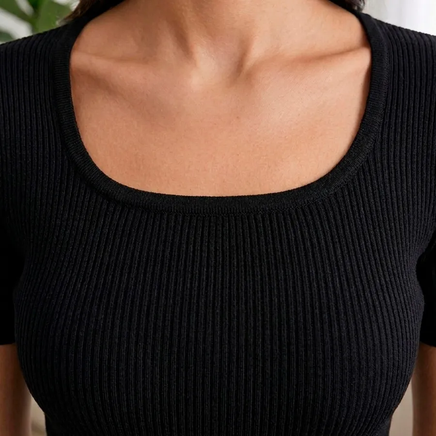 MIS00130 BLUSA CUELLO CUADRADO 10646